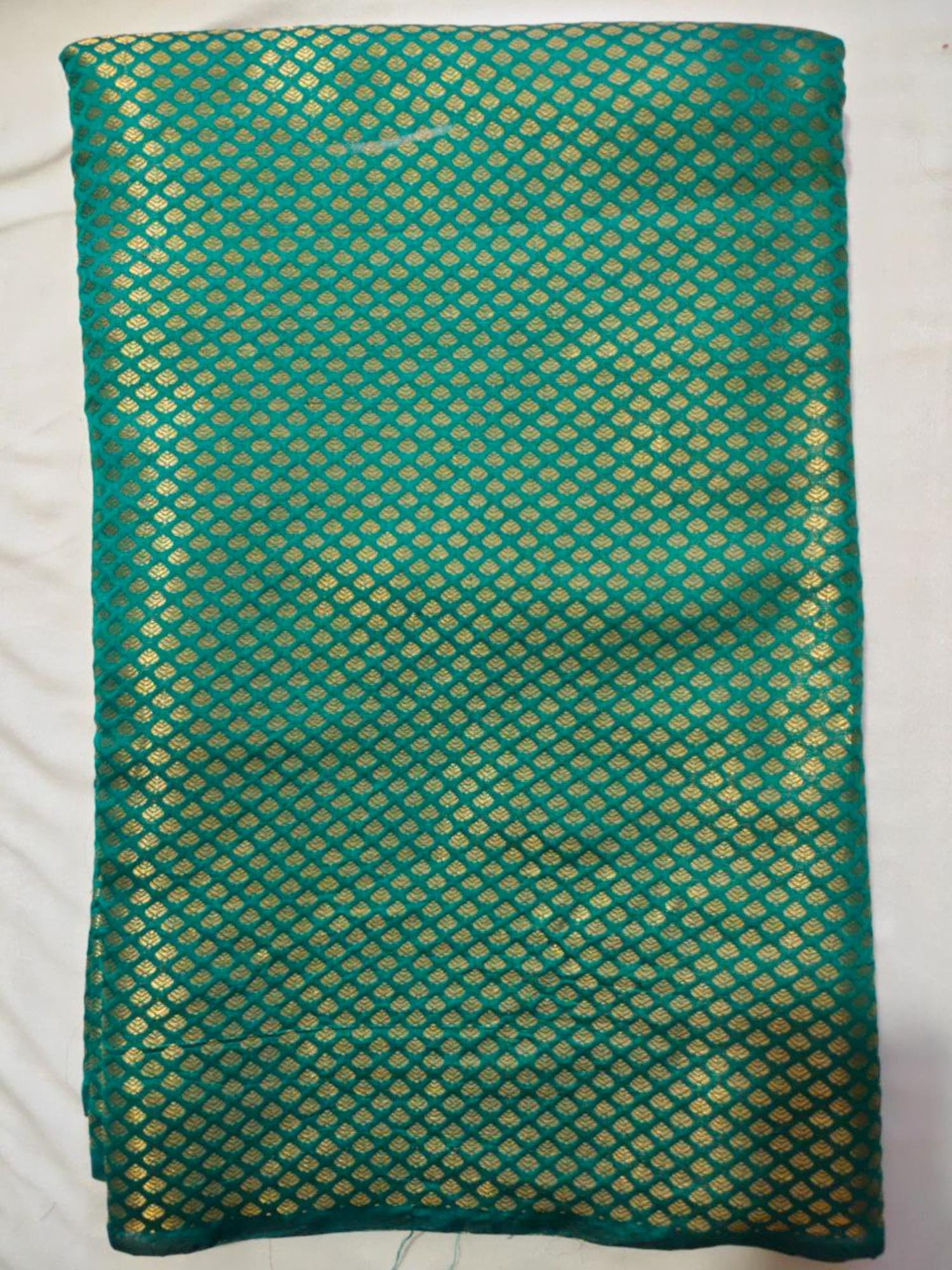Luxurious Green Banarasi Brocade Blouse for Festive Sarees - Image 6