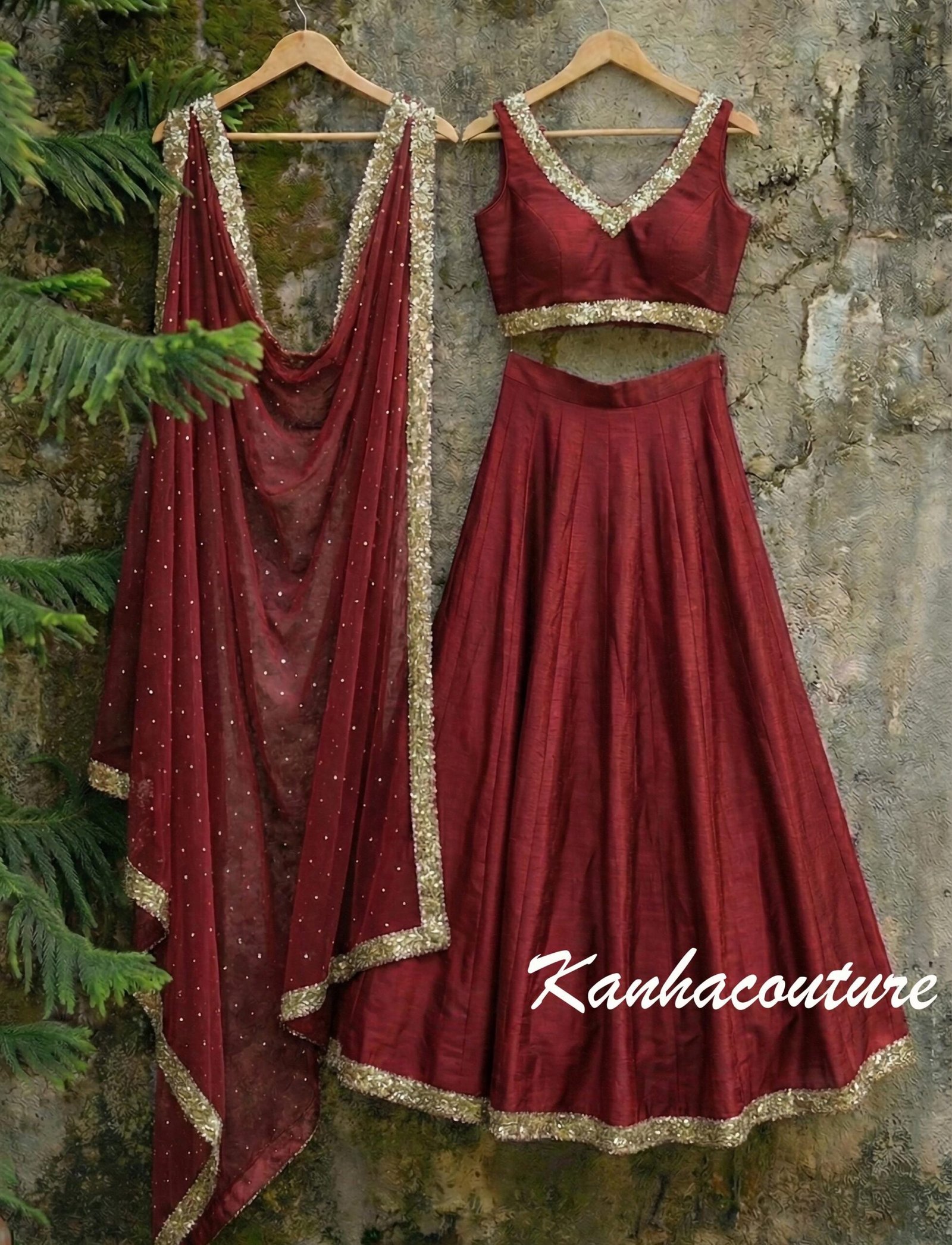 Lavender Raw Silk Lehenga Choli with Gold Trim Dupatta for Bridesmaids - Image 6